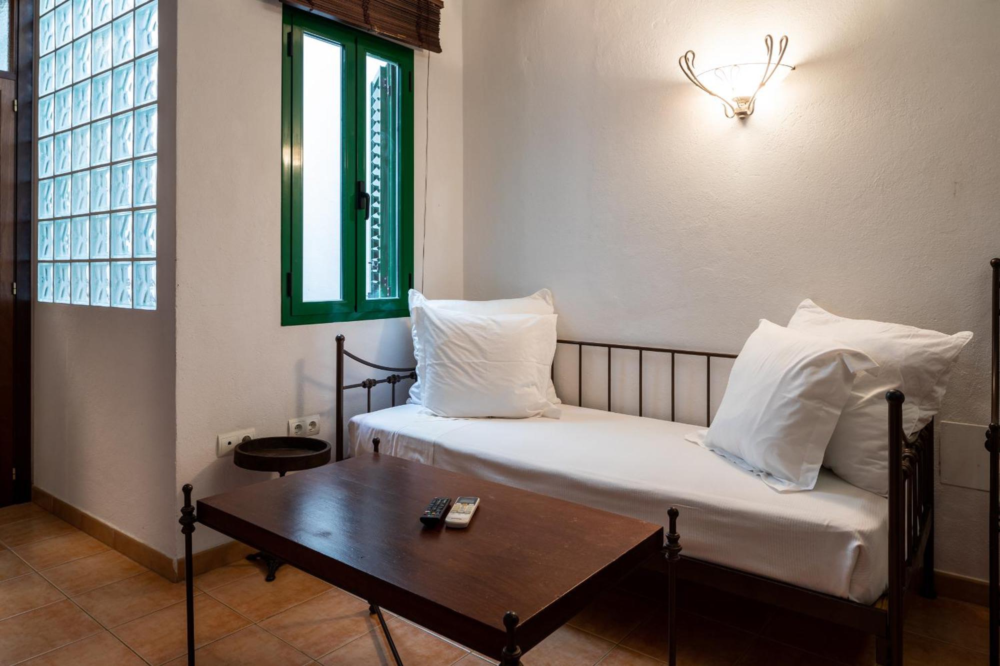 Apartamentos Mariano Ibiza Town Exterior photo