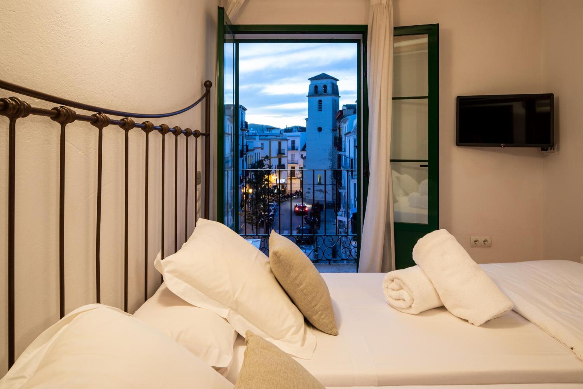 Apartamentos Mariano Ibiza Town Exterior photo