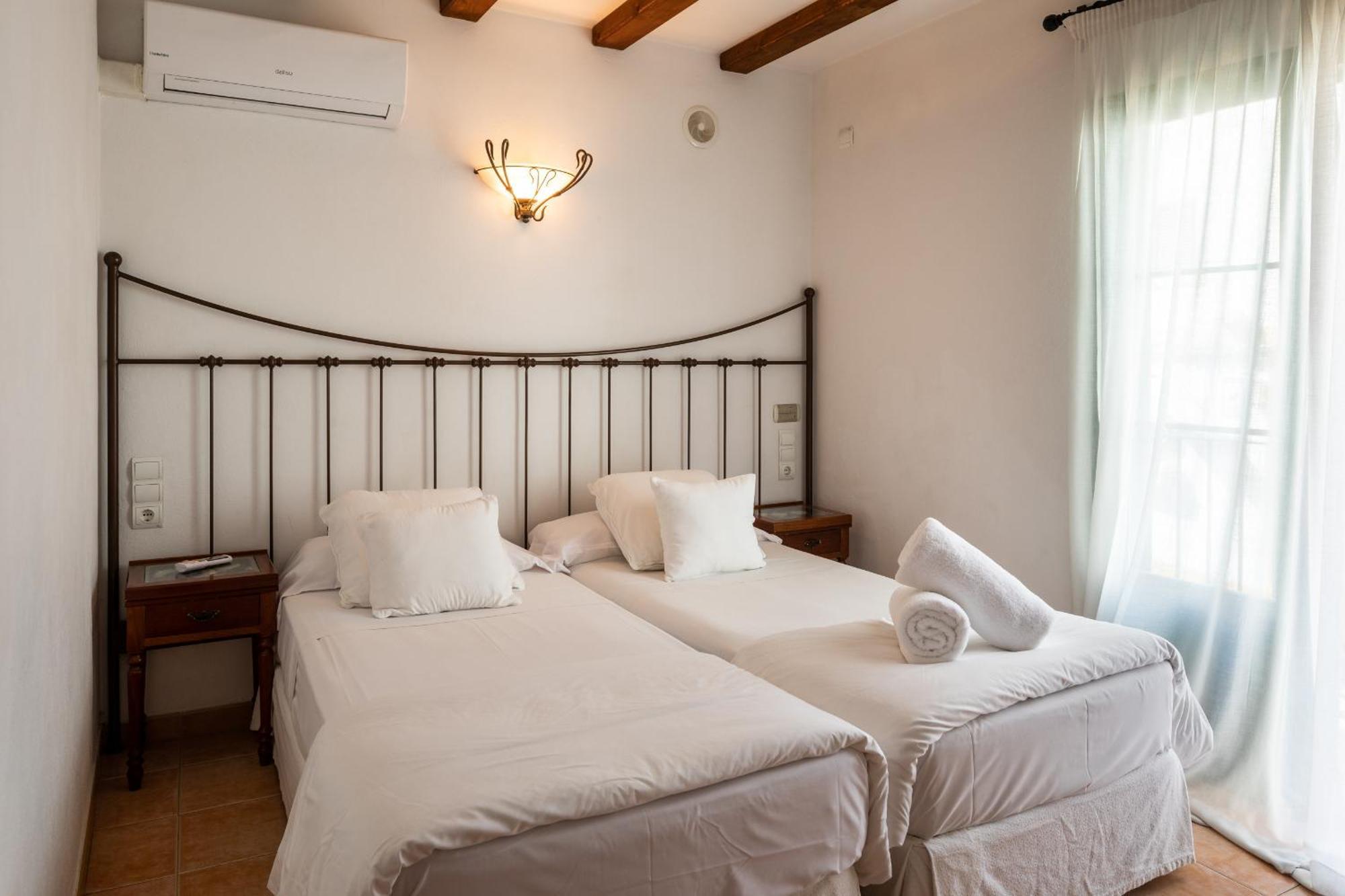 Apartamentos Mariano Ibiza Town Exterior photo